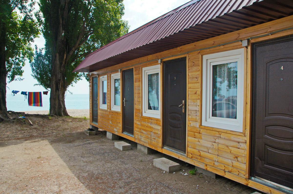 Guest House Tri Topolya Lidzava Kültér fotó